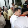 Suami Nina Mpok Alpa Pakai Selang Oksigen