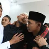 Suami Nina Mpok Alpa Pakai Selang Oksigen
