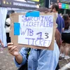 Suasana Jelang Konser Coldplay 
