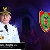 Potret Sugianto Sabran Mantan Suami Ussy Sulistiawaty