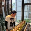 Reino Barack pakai kaos Oasis