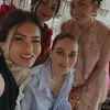 Tamu Artis di Acara Siraman Luna Maya