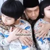 Potret Tangis Haru Donita dan Adi Nugroho Menjelang Naik Haji