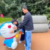 Tantri Kotak dan suami di Museum Doraemon
