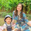 Potret Tasya Kamila dan Sang Buah Hati