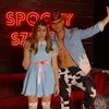 Taylor Lautner dan Tay Dome