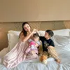 Tengku Dewi Eksis Kerja Meski Single Mom