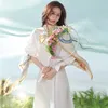 Liu Shishi tampil anggun