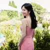 Potret Terbaru Song Hye Kyo dengan Dress Pink