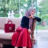 Potret Syahrini yang Mantap Berhijab