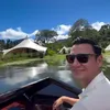 Menyeberangi Danau dengan Pemandangan Indah