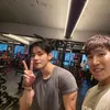 V BTS Nge-gym