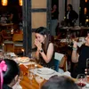 Sarah menzel doa di kue ultah