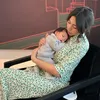 vannya istri arya bakrie momong anak