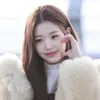 Potret Wonyoung IVE dengan Riasan Tipis