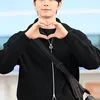 Lee Chae Min beri heart sign