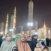 Zaskia Gotik umrah suami anak