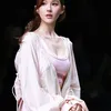 Zhao Lusi di Event Shanghai Fashion Week 2026