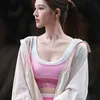 Zhao Lusi di Event Shanghai Fashion Week 2026