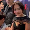 Prilly Latuconsina di Depan Awak Media