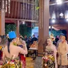Aksa Uyun dan Yosika saling melempar sirih