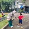 Seleb artis antar jemput anak sekolah 