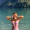 Potret Regina Phoenix liburan di Swiss