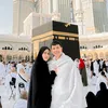 Fairuz A Rafiq umrah di Mekkah