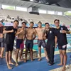 Randy Pangalila di Tepi Kolam
