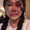 Ini bukan kali pertama Lucinta Luna didandani wajah bonyok. Sebelumnya, ia juga bikin netizen ngakak dengan penampilannya yang selalu all-out.