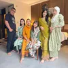 Ratu Sofya Bareng Orang Tua dan Kedua Saudarinya