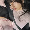 Ratu Sofya pamer kecantikan saat naik mobil.