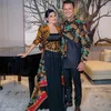 Potret Selebriti Pakai Batik di Hari Batik Nasional