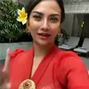 Potret Vanessa Angel kenakan busana tradisional bali.