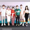 Potret Vanessa Angel kenakan busana tradisional bali.