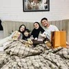 dian ayu istri omesh, berita dian ayu