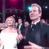 Mirip seperti Jeff Bridges, Sting pun hanya bisa bertepuk tangan sambil menikmati setiap aksi enerjik Justin Timberlake di atas panggung.
