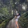 Jessica Iskandar dan baby Don selfie bareng monyet narsis