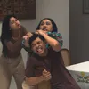 Nunung, Yoriko Angeline, dan Ardit Erwandha di Film Pesugihan Sate Gagak
