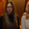 Amanda Seyfried dan Sydney Sweeney di THE HOUSE MAID