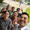 Robby Purba bersama teman-teman