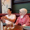 Syahrini Universal Singapura Mesra Gendong Reino Barack