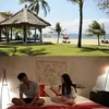yura - jong hyun di Bali
