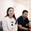Dewi Perssik dan suami Rosa Meldianti