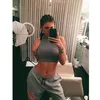 Kylie Jenner dandan menor