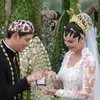 Luna Maya - Maxime Bouttier