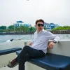 Richard Lee duduk di yacht