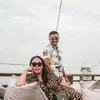 artis transgender dan saudara
