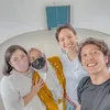 kelas bersalin seleb, berita seleb