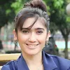 revi mariska lesti, berita revi mariska